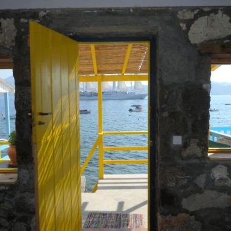 The Yellow Boat House Klima  Εξωτερικό φωτογραφία